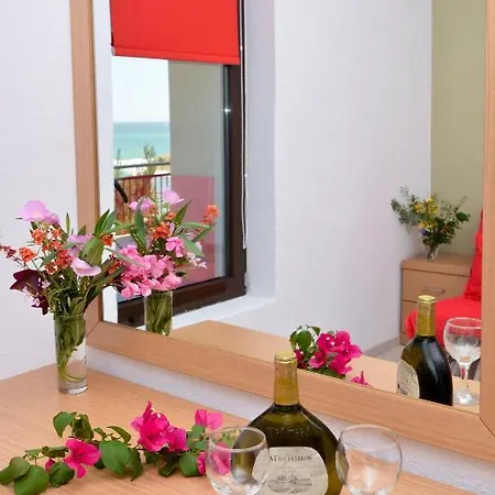 Esperia Πευκάρι