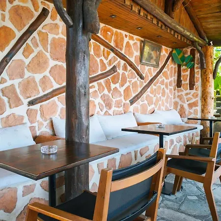 Esperia Ξενοδοχείο Πευκάρι